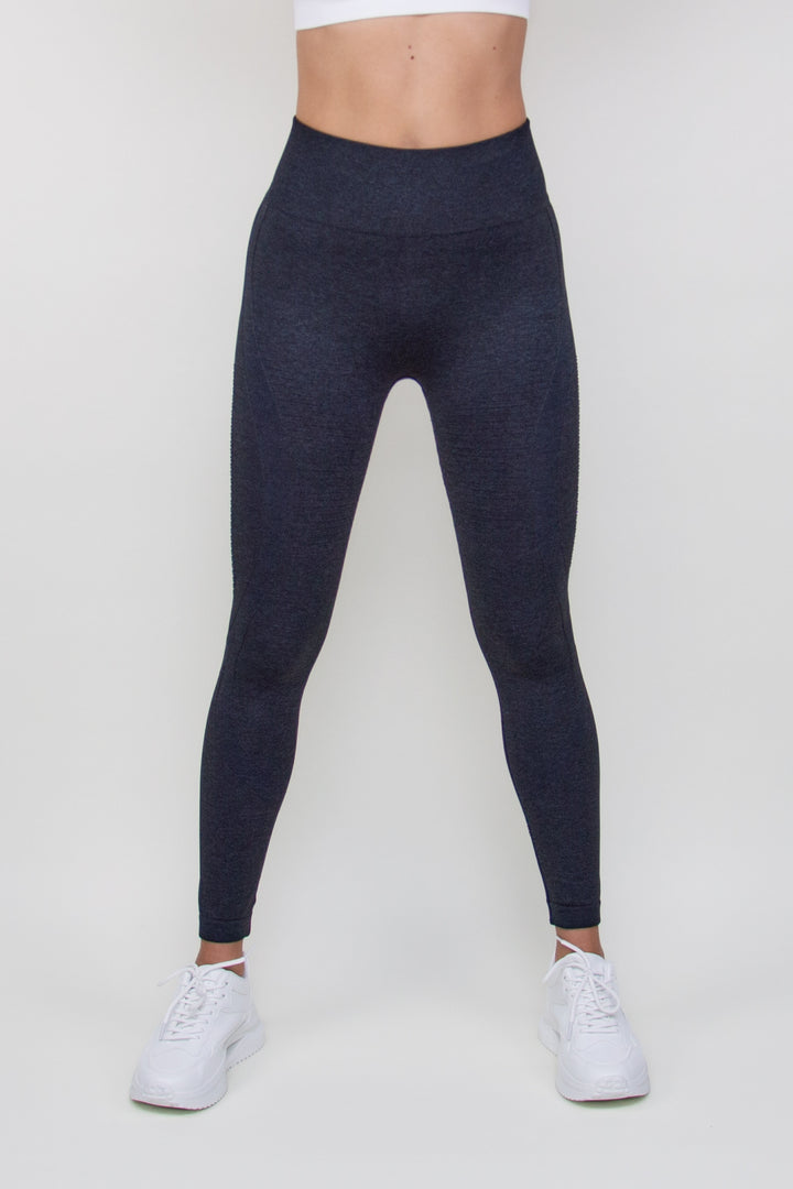 Tamprės "High Waisted Black"