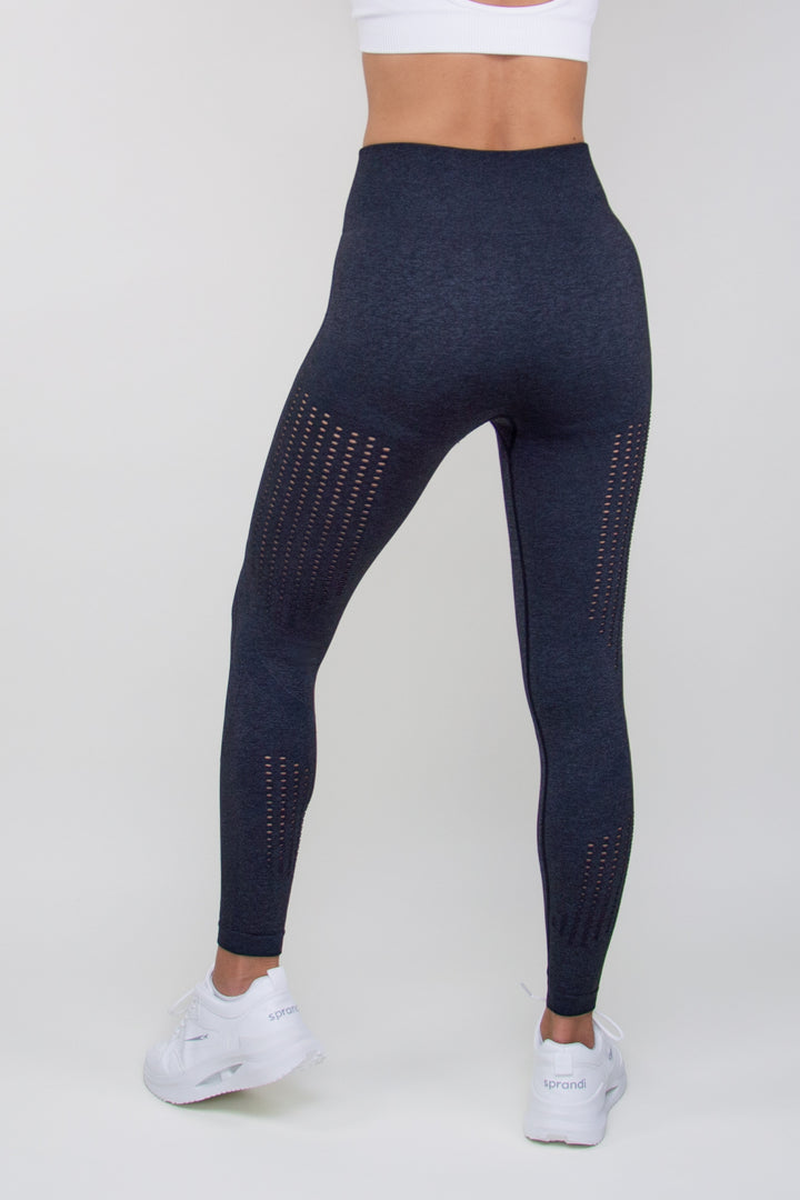 Tamprės "High Waisted Black"