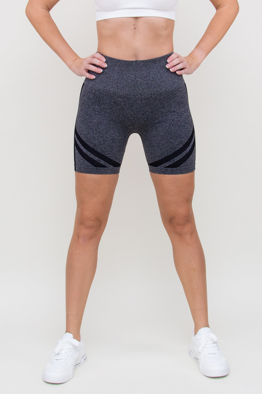 Šortai "Seamless Striped Shorts"
