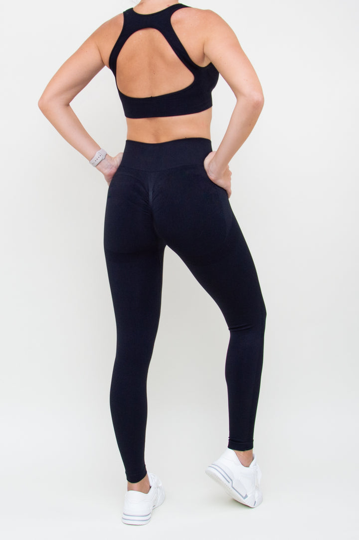 Kostiumas "Naked Back Black"