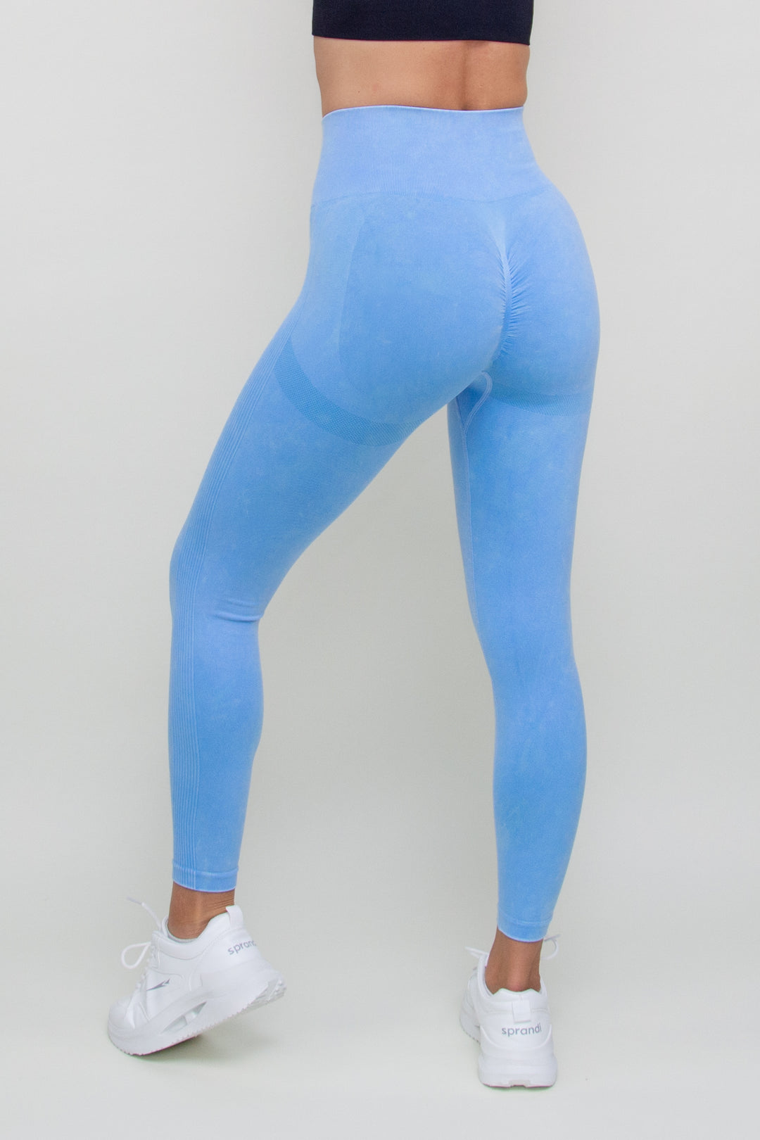 Tamprės "Velvet Blue"