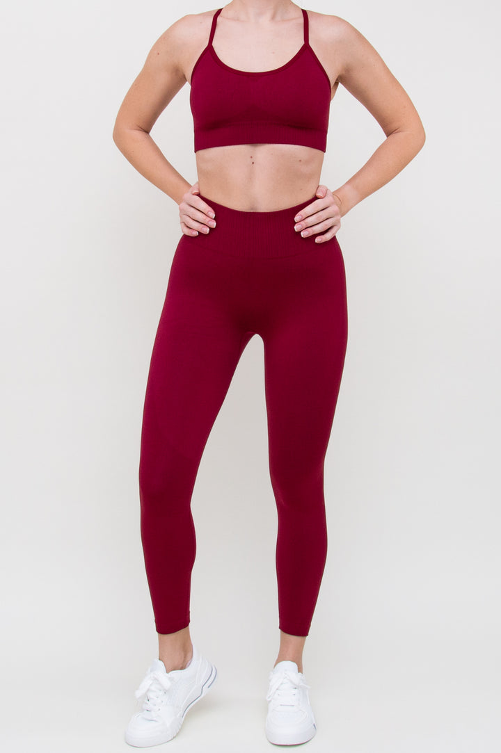 Kostiumas "Criss Cross Burgundy"