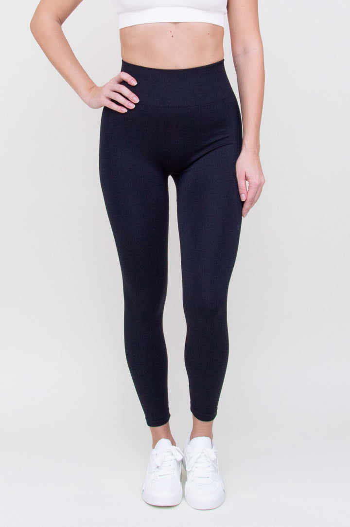 Tamprės "Deep Black Push Up"