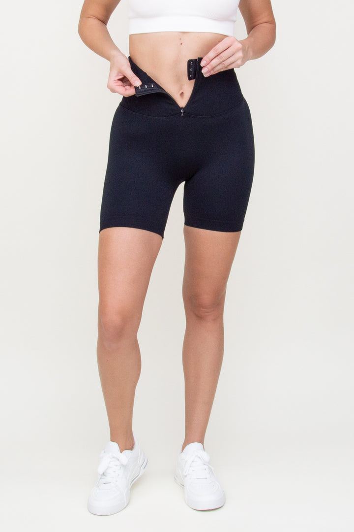 Šortai "Corset Black"