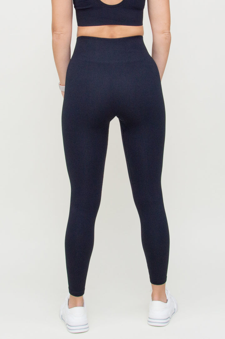 Tamprės "Classic Seamless Black"